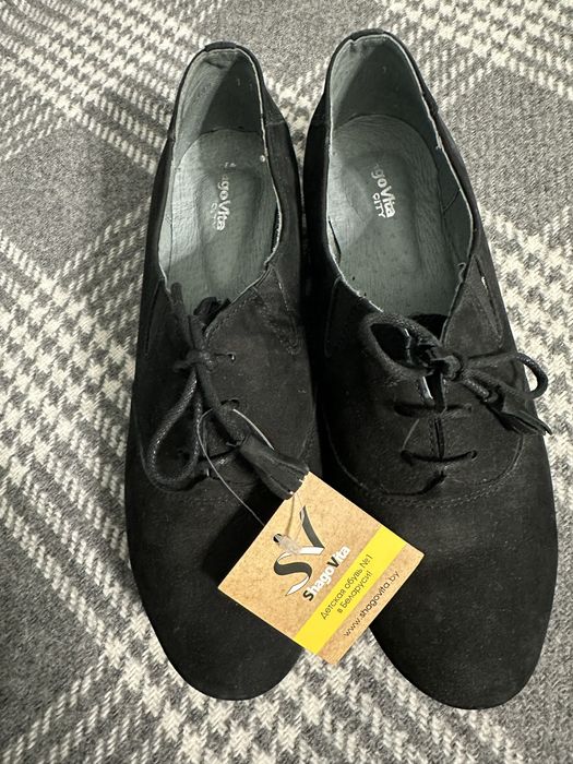 Туфлі  на дівчат легенькі 39 р. ShagoVita натуральні обмін або продаж