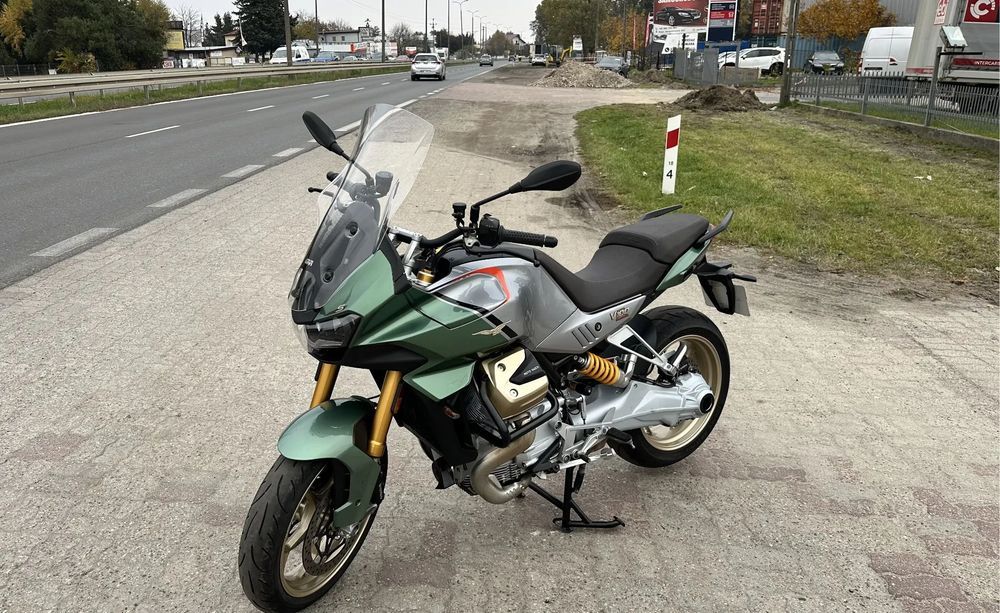 Moto Guzzi V100 Mandello