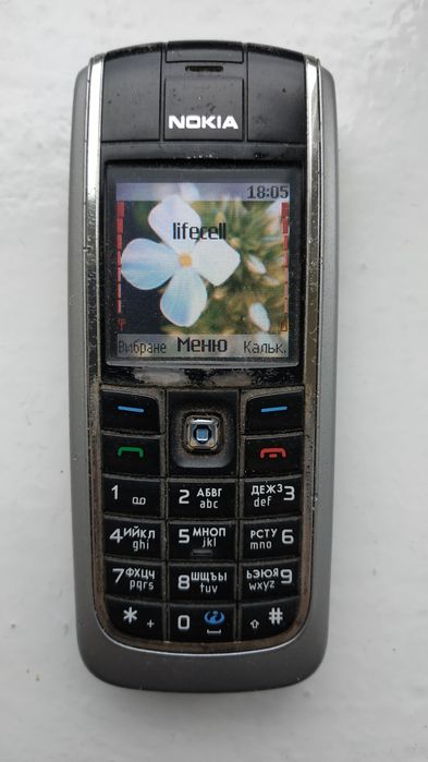 Мобільний телефон NOKIA 6021.