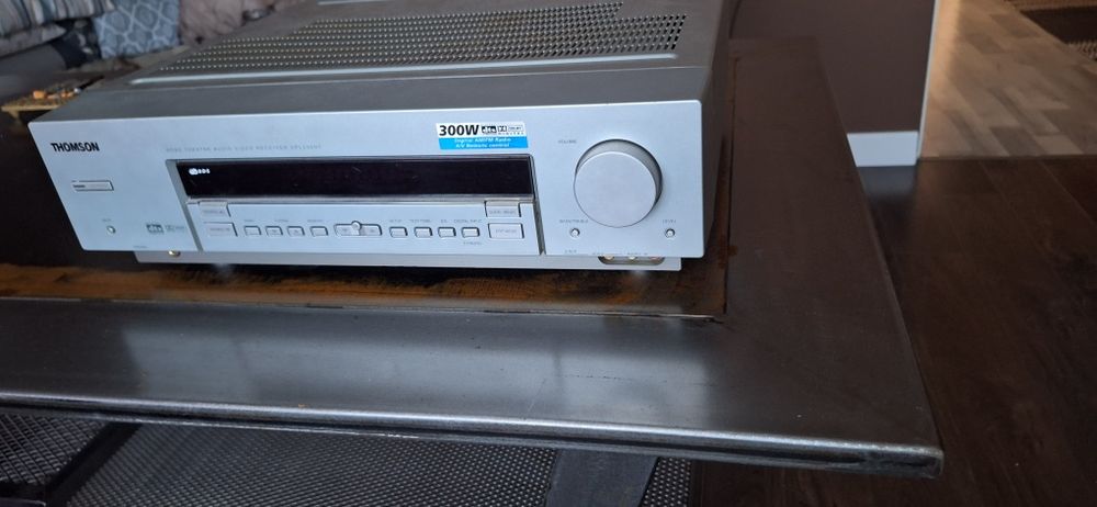 Amplituner kino domowe Thomson Sprawny 100% wyjście tape sub out 5.1 300W solidne podzespoły 

Radio MW/LW/FM z RDS i możliwością zaprogramowania 30 s