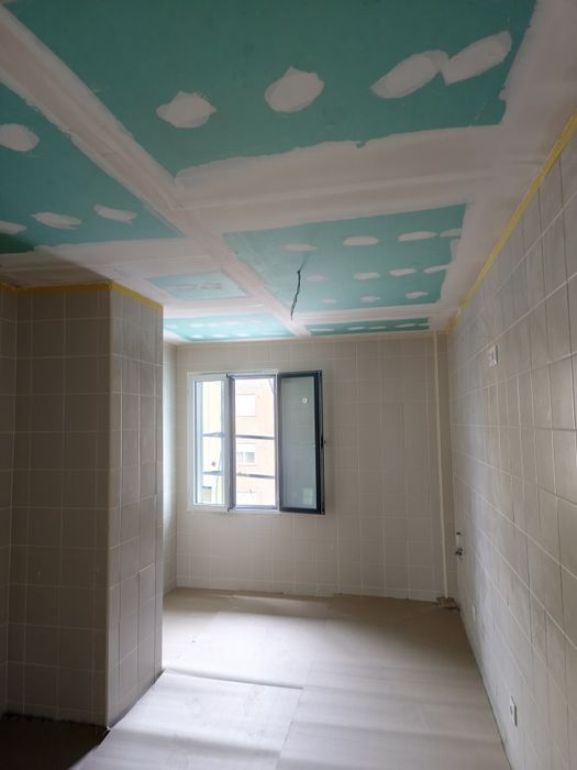 Remodelação em geral, Pladur, tratamento de juntas, pintura, alvenaria, capoto