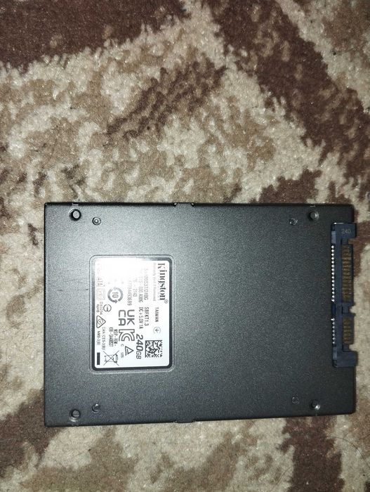 SSD Kingston 240 гб