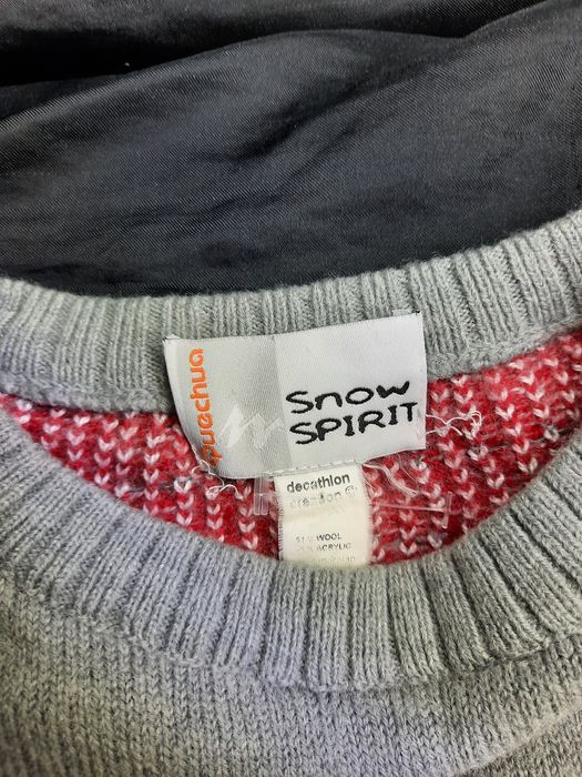 Прикольный и тёплый свитер Quechua decathlon