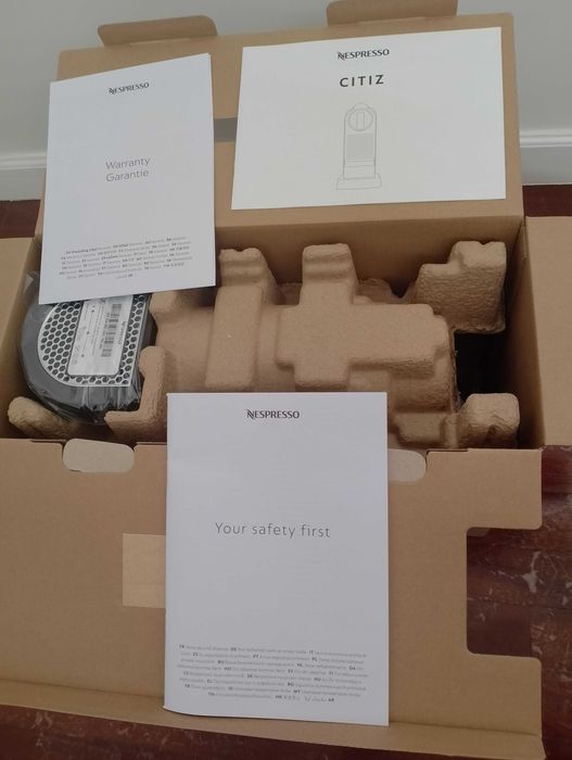 Máquina Café Nespresso CitiZ Cherry Red. Nova. Garantia 3 Anos.