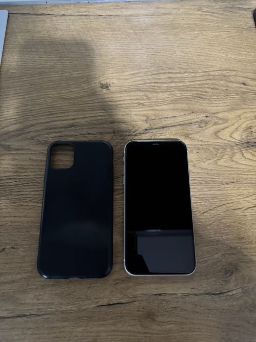 Iphone 11 64gb.Nie otwierany