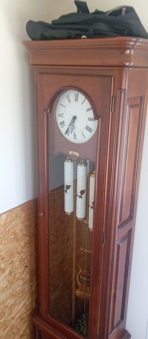 Relógio Antigo de Sala