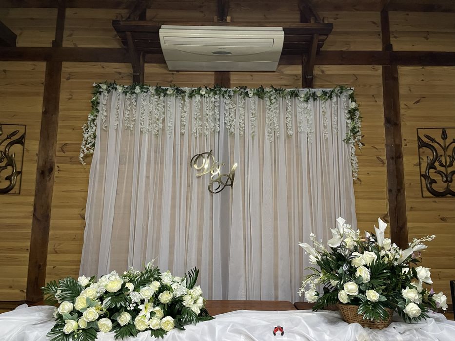 Букви із золотого полістиролю Д&А. Розмір 50*50