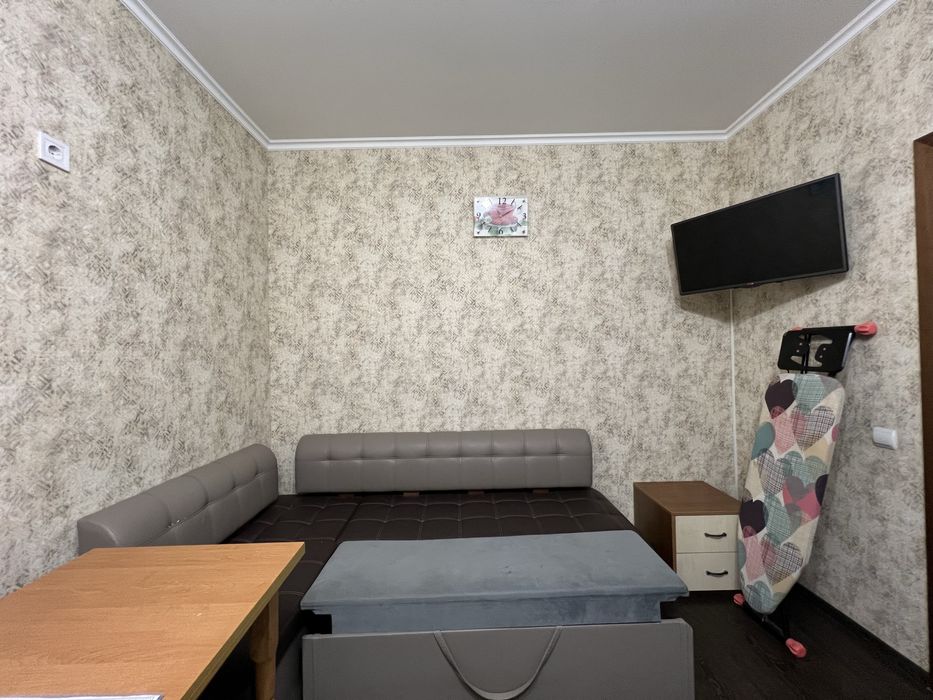 Продам 2 кімнатну квартиру з ремонтом у Вишневому!