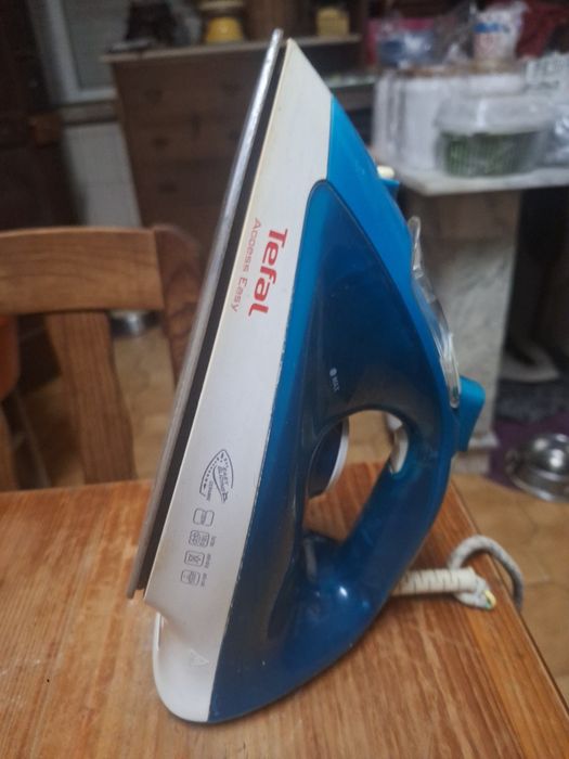 ferro a vapor Tefal Access Easy FV1511.