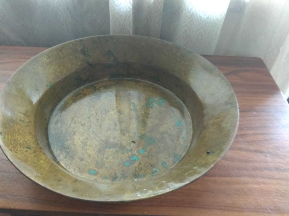 Продам латунный тазик и  сковородку с клеймом