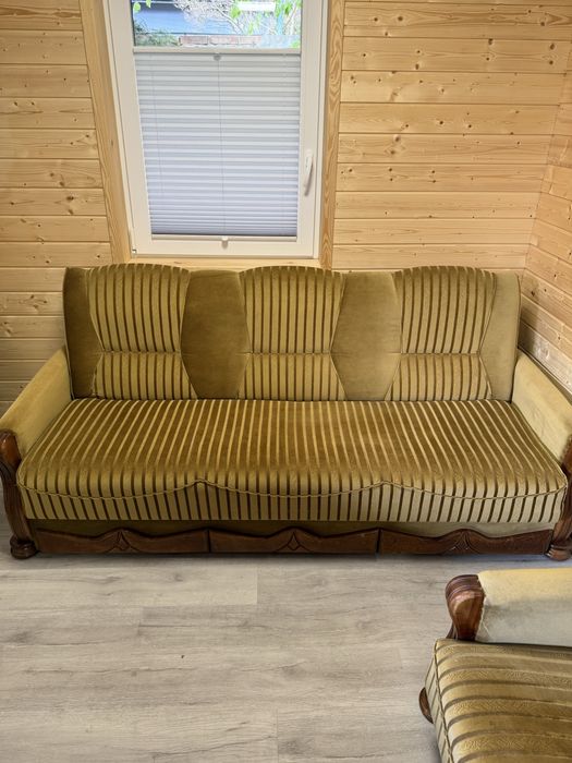 Za darmo Kanapa, dwa fotele i puf
