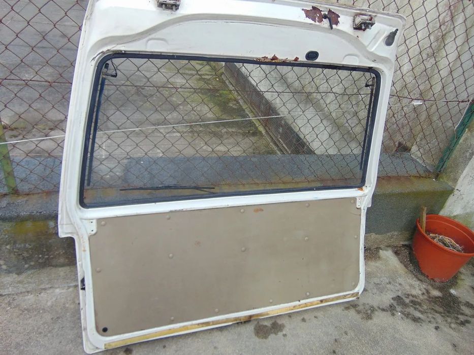 Nissan Ebro Vanette tampa mala