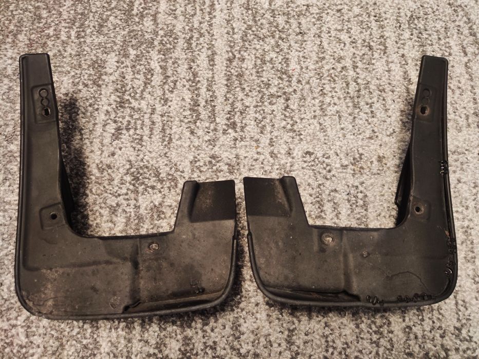 Honda Accord VIII chlapacze przód