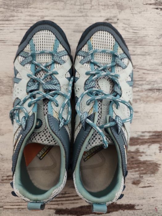 Merrell трекінгові кросівки на літо  37,5 розмір.