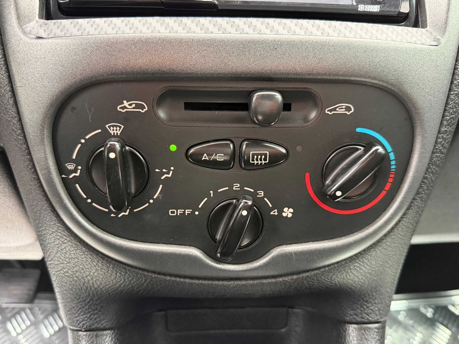 Peugeot 206 1.6 HDI *Look GTI*