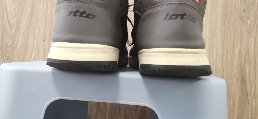 Кросівки дитячі Lotto BASKET TOP III AMF NU CL L р.39