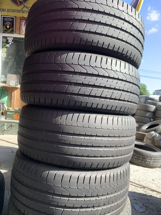 225/35R19 Pirelli