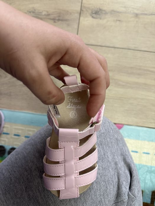 Сандалі First steps 21 розмір