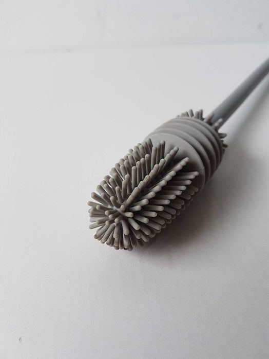 Szczotka silikonowa szara do mycia butelek termosów 33cm