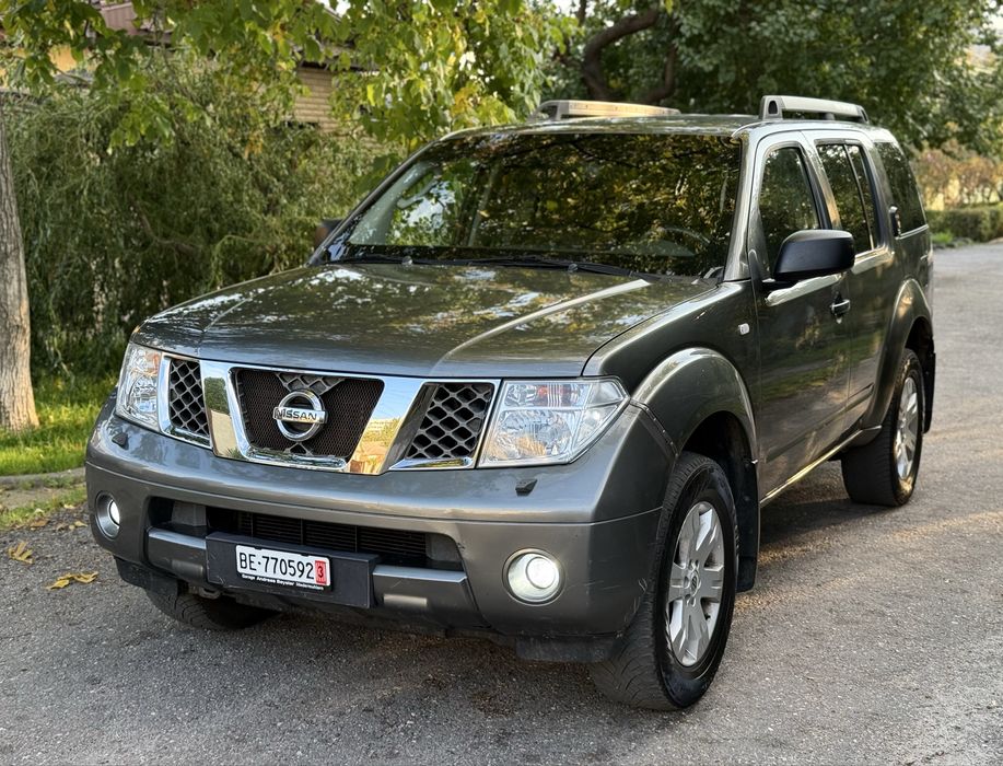 Nissan Pathfinder 2.5 DCi 4х4 Левый Руль