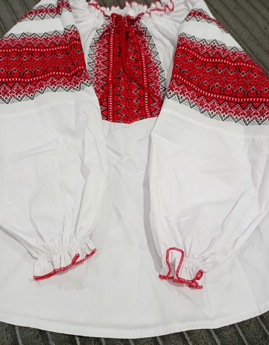 Вишиванка для дівчаток