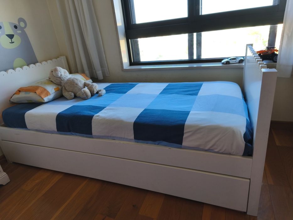 Cama com gavetão