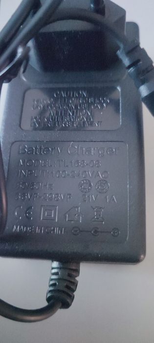 Зарядка 21v для Li-ion батареї