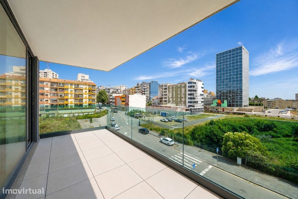 Apartamento T4 com Varanda no Varandas do Foco