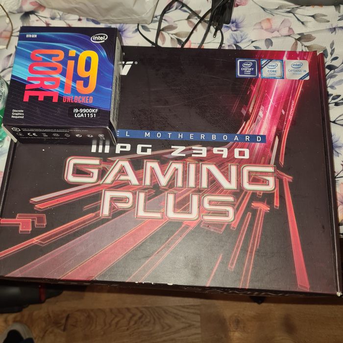 I9-9900KF MSI MPG Z390 GAMING PLUS 32GB RAM DDR4 4000Mhz CL 18