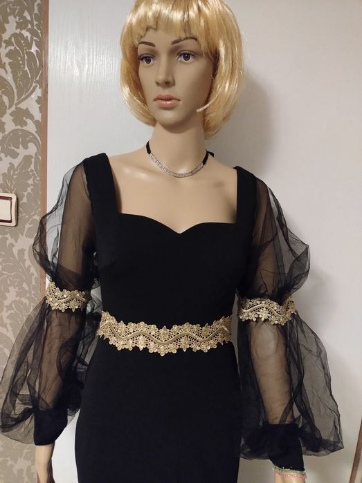 Czarna sukienka na super okazję