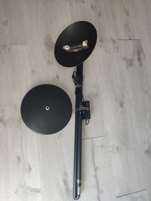 Candeeiro de pé (halogéneo)