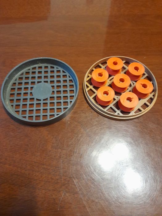 Продам набір котушок до швейної машинки.