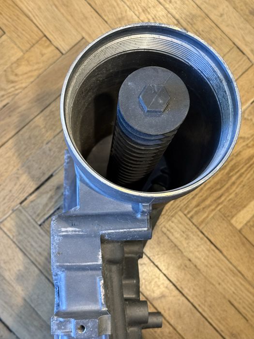 Корпус масляного фільтру Mercedes Benz Actros 5411880704