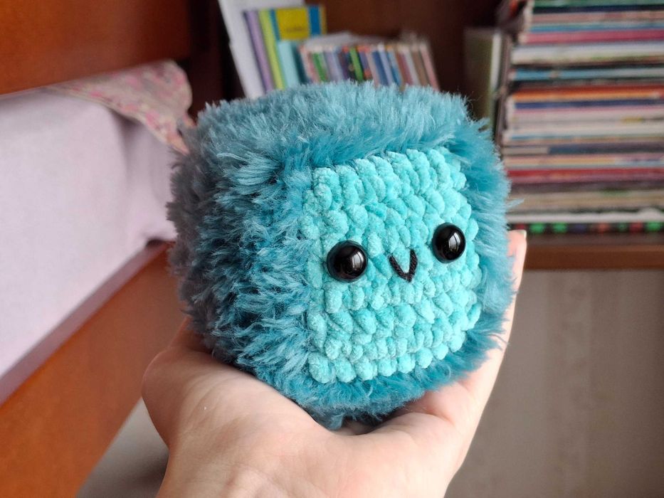 В'язаний Fluffy Fall. Ручна робота!