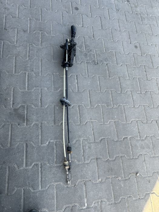 Wybierak dzwigni zmiany biegow do Mercedesa Sprintera  906 silnik 2.2