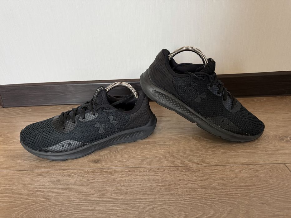 кросівки under Armour 42.5 розмір