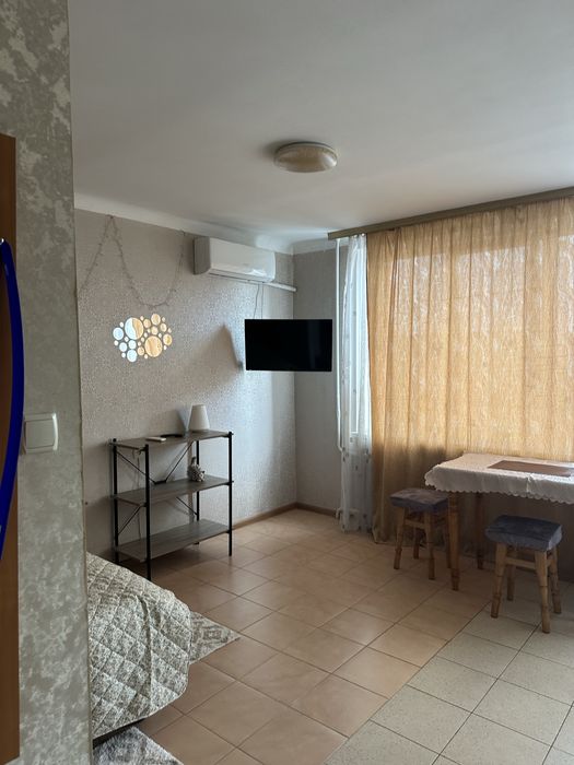 Киев Посут 1 к кв Киев 700 пр Лобанов Амосова  ЖД вокзал НАДіЯ клиника