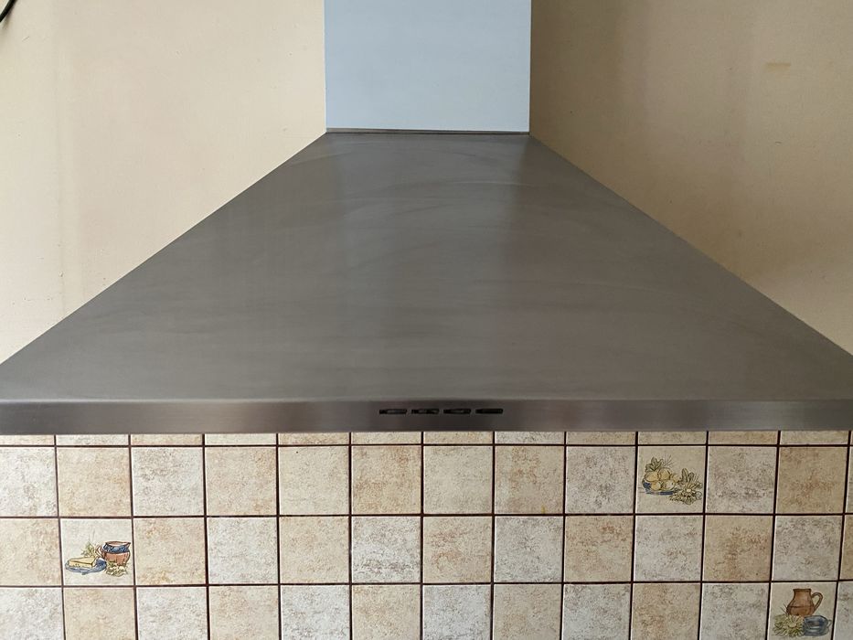 Продаж кухонної техніки. Витяжка