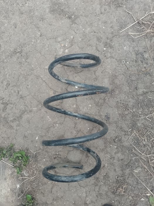 Передняя пружина BMW e39