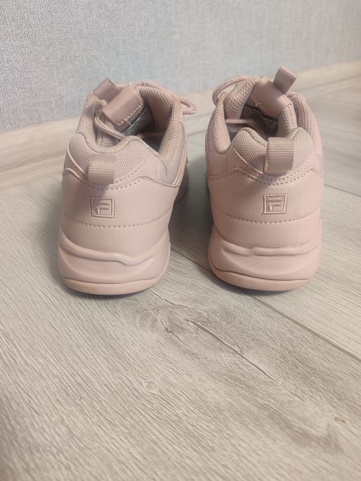 FILA /rose/ кросівки для дівчинки EUR 35.5 - 23 см