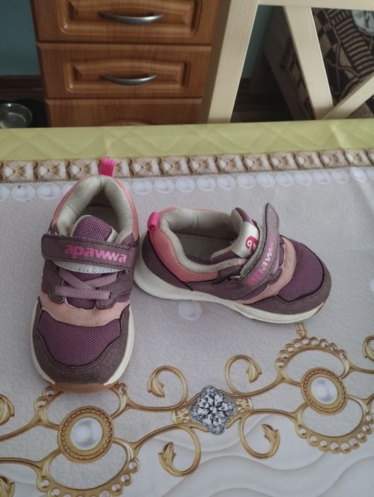 Buty dla dziewczynki