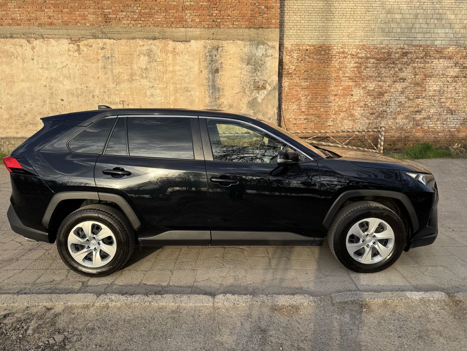 Тойота RAV4 офіційна…