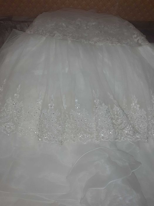 Свадебное платье.