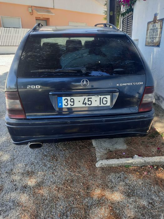 Mercedes-Benz C 200 — fotografia 6