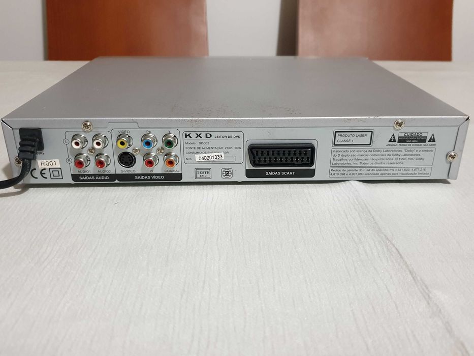 Leitor de DVD - KXD Modelo DP-302 - A funcionar