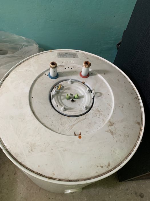 Продам бойлер Арістон (Ariston) нагрівач води на 50 літрів