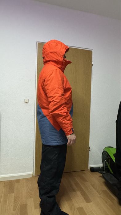 Лижна чоловіча курточка , розмір L