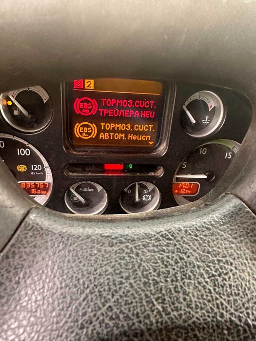 Тягач вантажний DAF XF 105