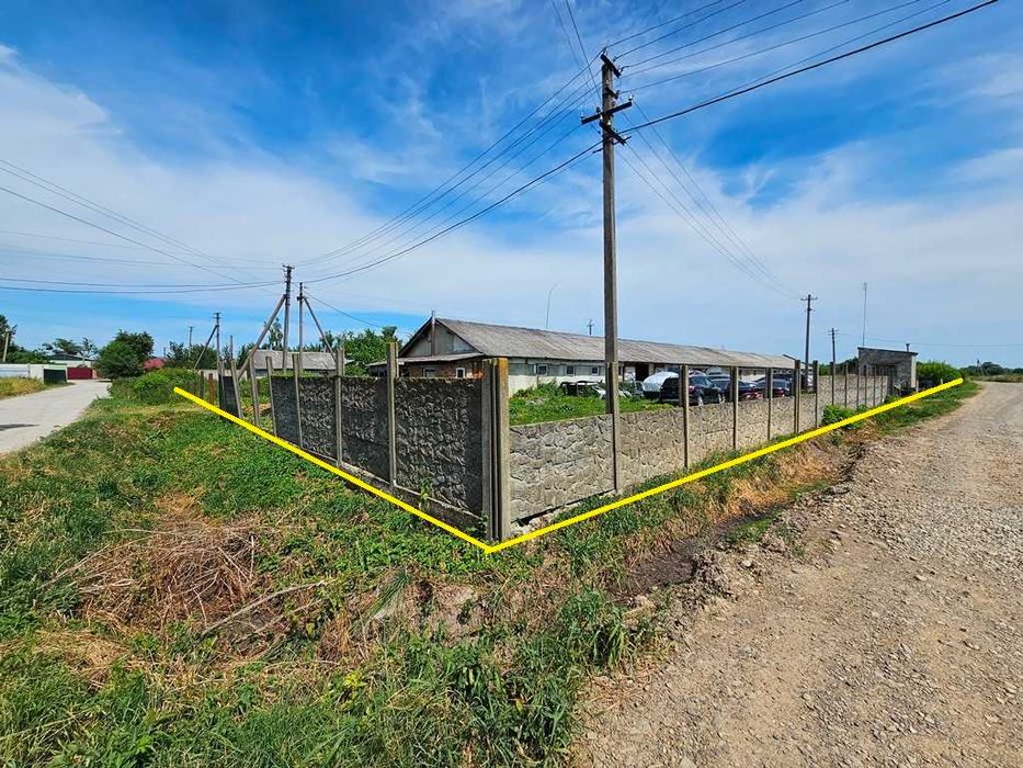 Приміщення на околиці м. Стрий біля міжнародної автотраси Київ-Чоп.