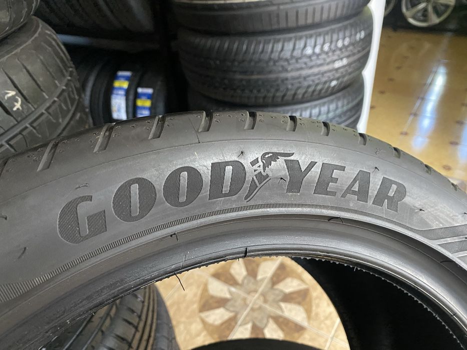 245/40/18 93Н GOODYEAR EAGLE F1 asymmetric 3